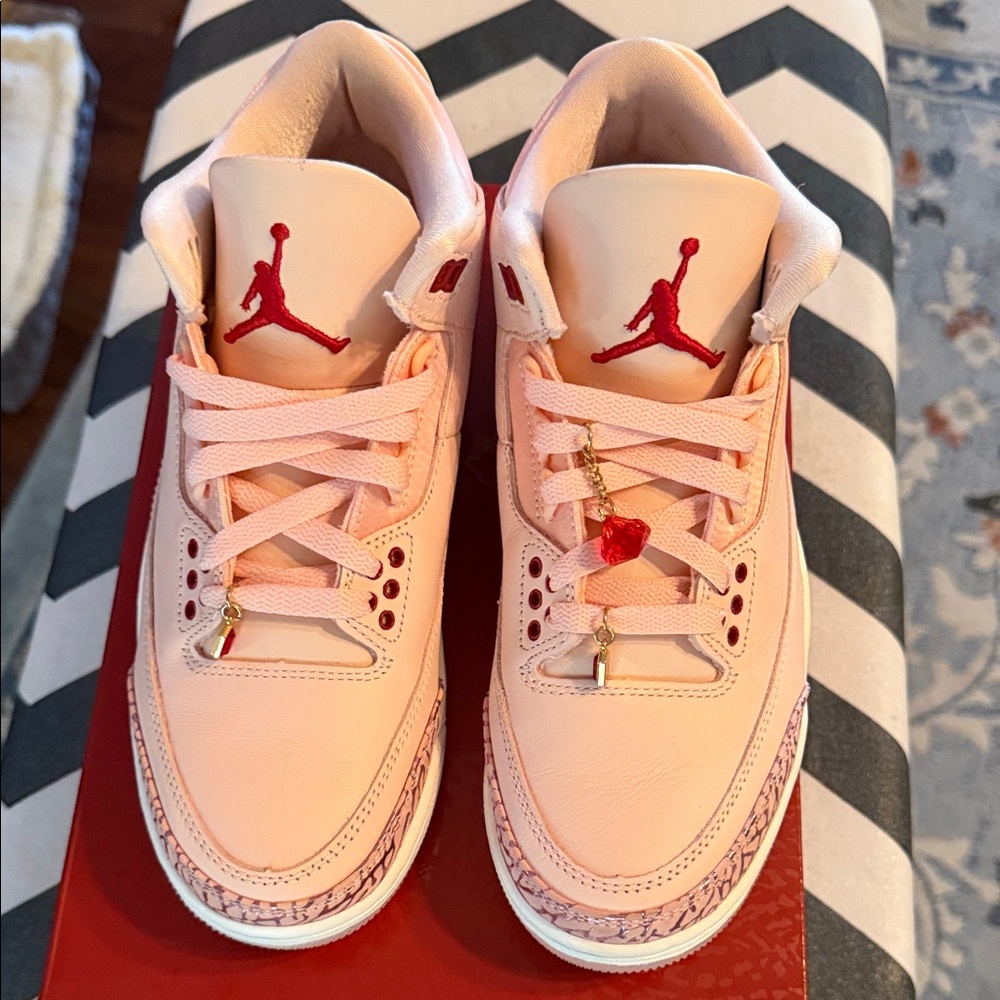 Jordan 3 Valentines women’s